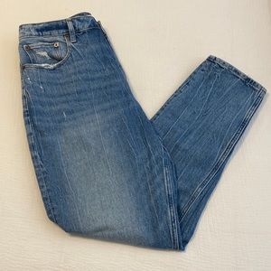 Abercrombie Curve Love High-Rise Mom Jean